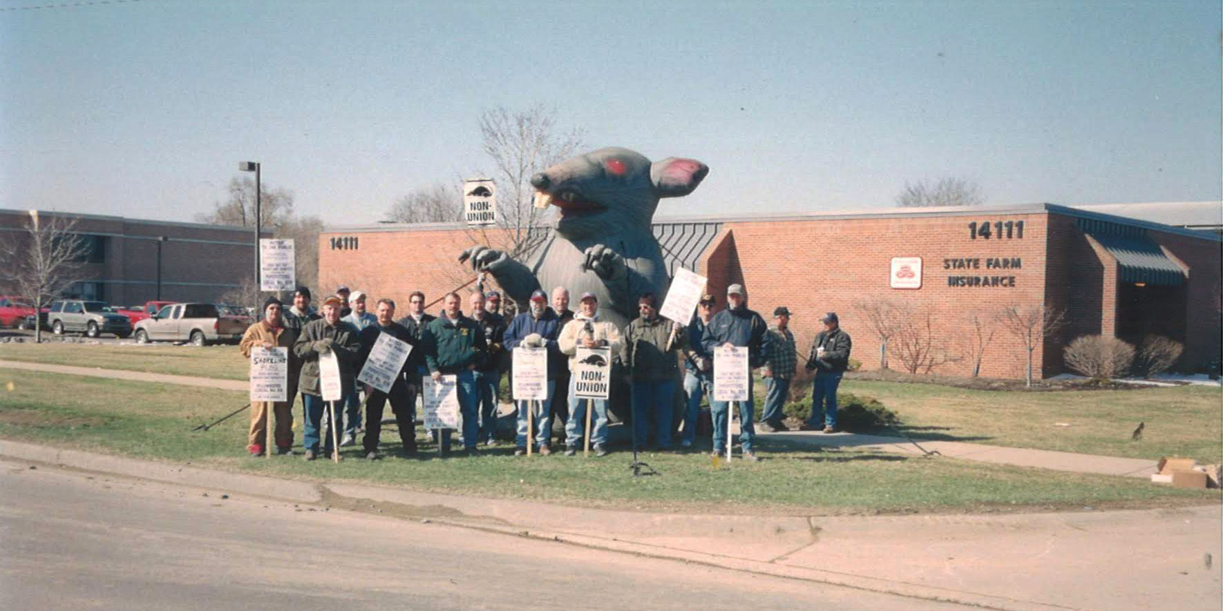 Image of State Farm Picketing